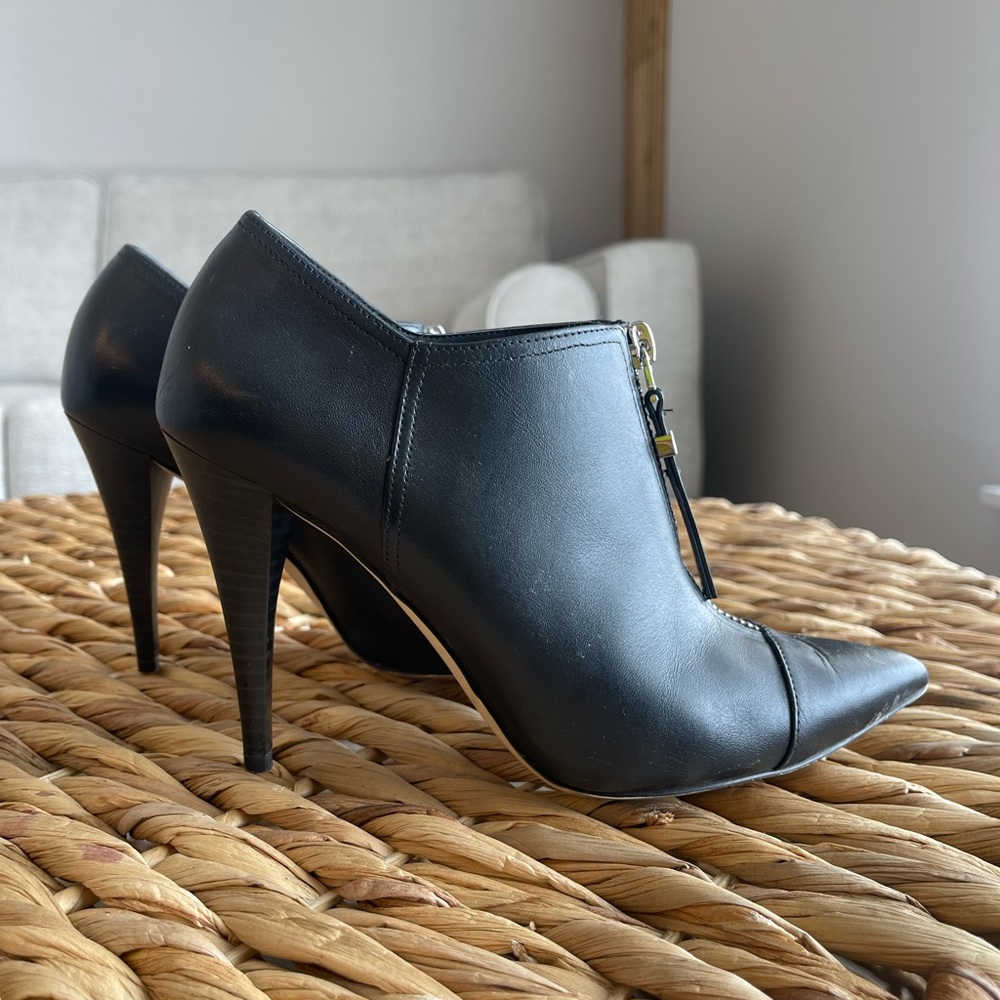 Michael Kors - Black Zip Stiletto